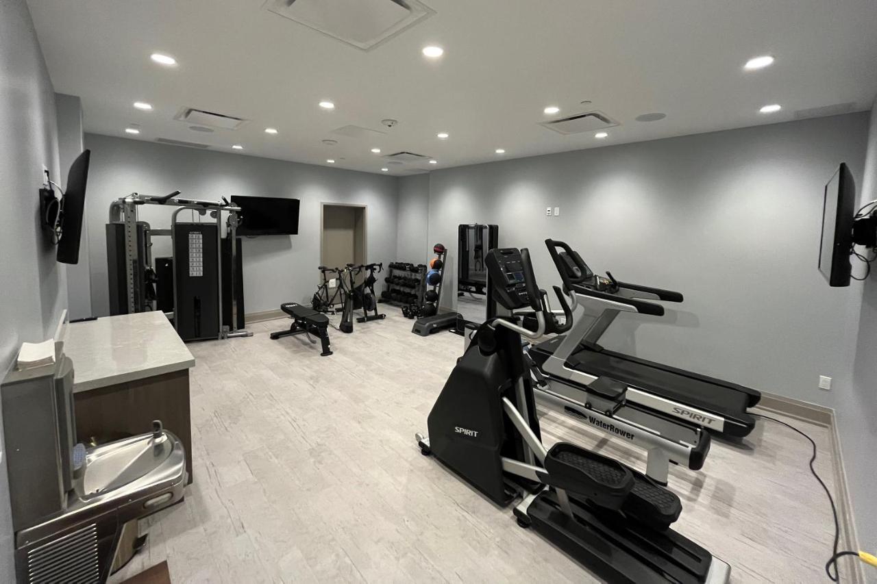 124 On Queen Hotel & Spa Niagara-on-the-Lake Luaran gambar The gym at the 2019 World Championships